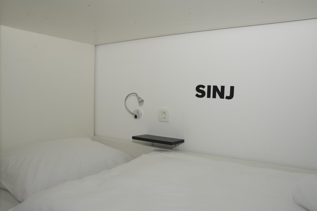 Hostel 101 Dalmatinac ヴコヴァル エクステリア 写真